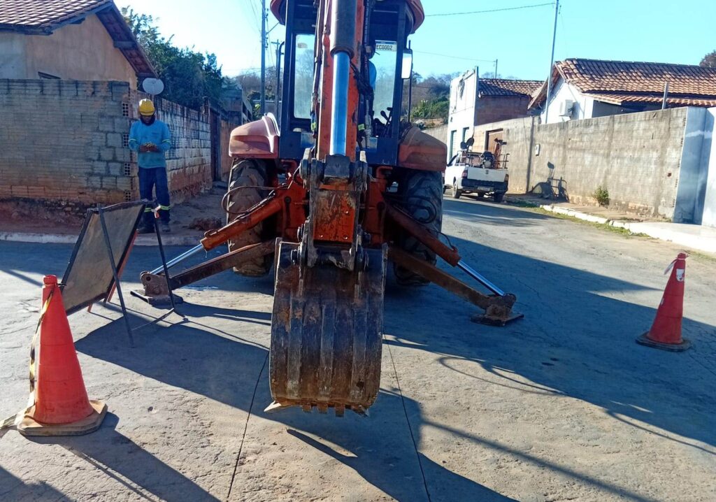Ampliação da adutora e construção de ETA garantem 100% de aumento na produção de água tratada, preparando o município para o período de estiagem