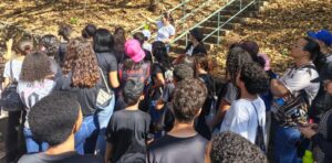 Os participantes são conduzidos a uma verdadeira imersão no ambiente natural, conhecendo a fauna, a flora e as características dos espaços de preservação