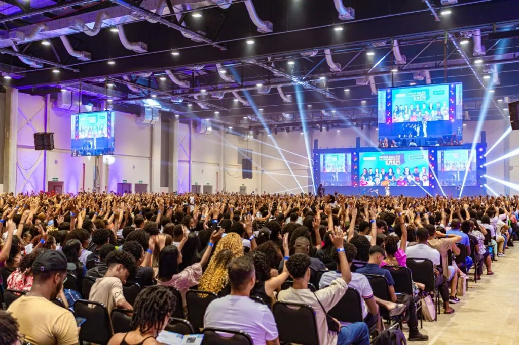 As atividades combinam revisão de conteúdos, apresentações culturais e orientações para o bem-estar emocional dos participantes