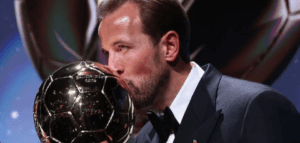 Atacante inglês também recebeu o Troféu Gerd Müller, destinado ao maior artilheiro da temporada