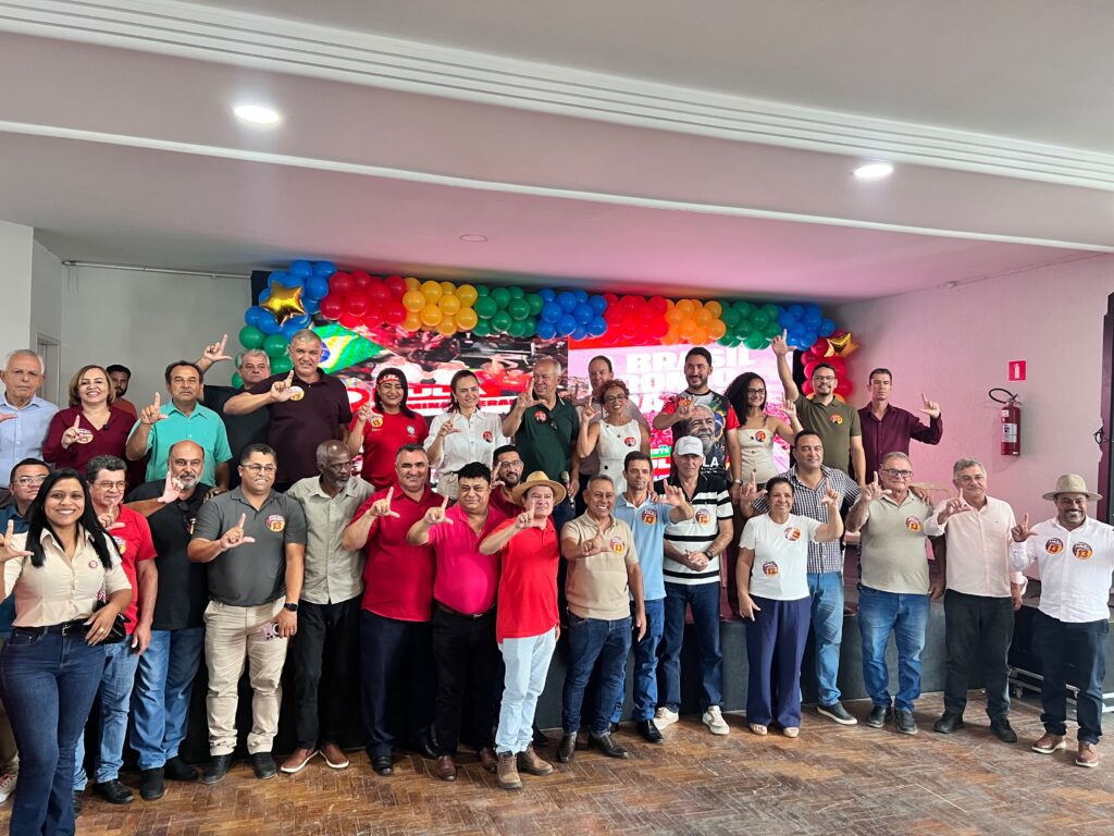 Militância e lideranças do Norte de Minas reúnem-se em Montes Claros pelo 2º turno